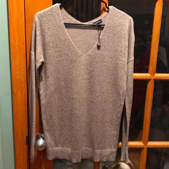 Express size Xs women’s sweater. V neck. Scoop neck in back. Heather brown. - Picture 1 of 3